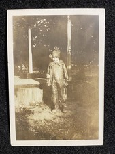 Bella donna in costume costume