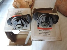 2 Cylindres de roues AR