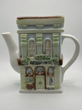 Vintage Twinings Of London Grand Hotel teiera in ceramica con coperchio ~ 6 3/8", 20 oz. 