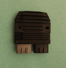 REGOLATORE DI TENSIONE YAMAHA