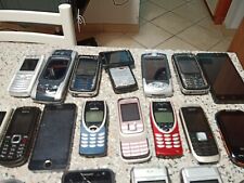 vecchi cellulari dovrebbero