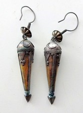 Orecchini lunghi antichi