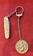 PORTACHIAVI/MEDAGLIA ANNI '60 S.CRISTOFORO PROTEGGI L'AUTISTA CON COLTELLINO
