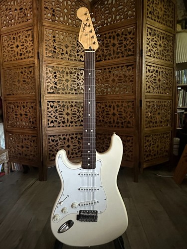 Fender standard stratocaster - standard,