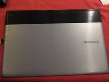 COVER BACK +WEB CAM E CAVI ANTENNA  SAMSUNG RV 520 