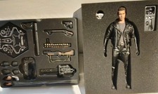 hot toys terminator 2 dx10 1/6