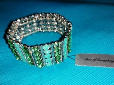 Bracciale con pietre verdi