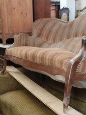 2 divani da restaurare, un divano a barca, e uno Luigi Filippo.