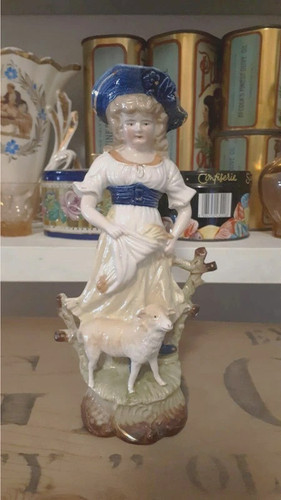 Statuina porcellana bianca - in,
