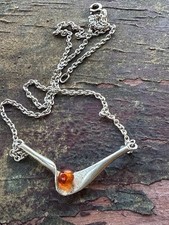 Collana con ciondolo in