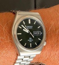 SEIKO SPORTS 100 quartz watch