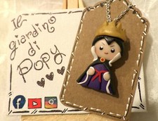 COLLANA GRIMILDE REGINA - BIANCANEVE DISNEY in FIMO - PRODOTTO ARTIGIANALE.