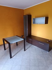 sala da pranzo completa tavolo