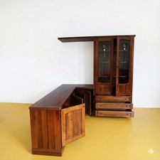 mobile angolare con vetrina