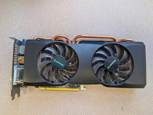 Gigabyte ati radeon 5870 - gigabyte,
