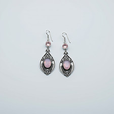 Orecchini opale rosa fatti a