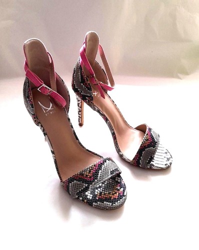 Moda pelle sandalo donna - in,