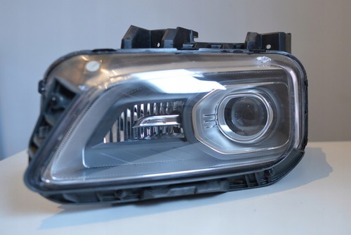 Faro proiettore anteriore