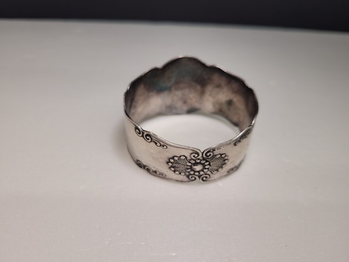 Antico anello