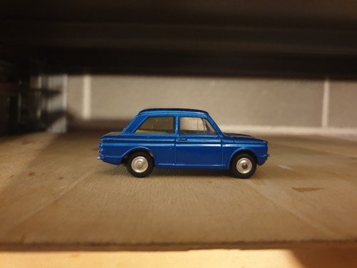 Corgi toys hillman 1mp - toys,