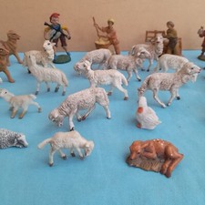 LOT OF 32 PLASTIC NATIVITY