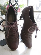 CLARKS pelle brogues Oxford