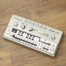 Linea basso Roland TB-303