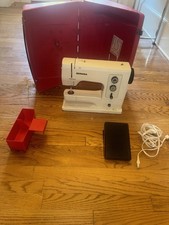 Macchina da cucire Bernina 832
