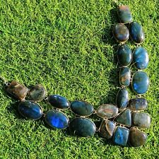 Collana con pietre preziose