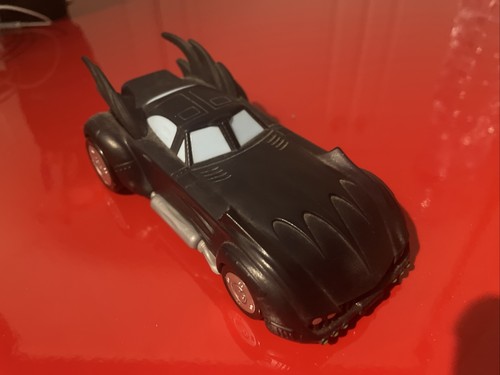 Macchina batman kinder maxi - kinder,