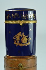 Vintage Fine French Leonardo