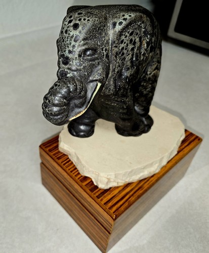 Elefante daga firmato - di, daga;