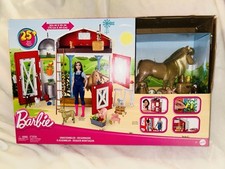 Barbie Dolce Frutteto Fienile Fattoria Playset 11 Animali Funzionante 15pz Cavallo Nuovo