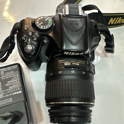 Nikon 5200 1 megapixel - nikon,