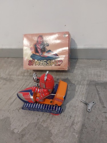 New classic metal - metal, robot