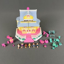 Polly Pocket Pop Up Party Play