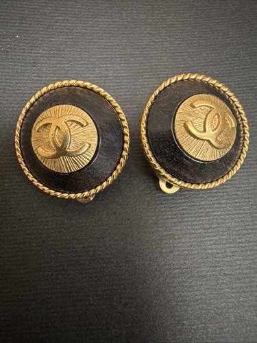 Orecchini chanel bottone oro - bottone,