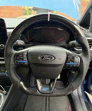 Volante in fibra di carbonio