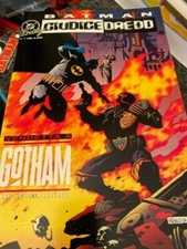  BATMAN - BATMAN GIUDICE DREDD
