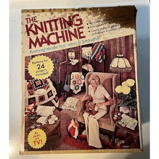 Macchina per maglieria Mattel 1975 #9503 telaio a manovella vintage, scatola originale e filato rosso