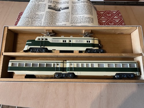 Märklin st800 grün beige - st800-, grün/beige