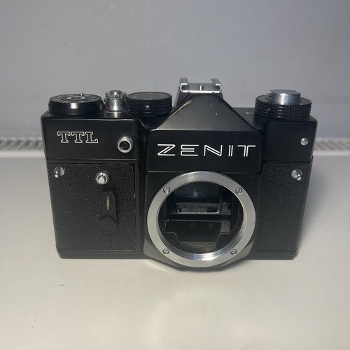 Fotocamera reflex 35mm classic - fotocamera,