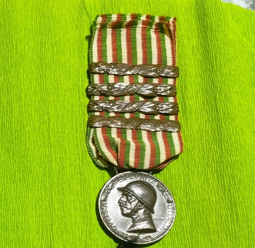 Medaglia commemorativa - , in