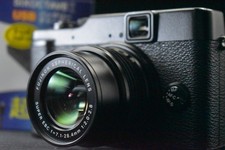 [US Duty Paid] Fujifilm X10