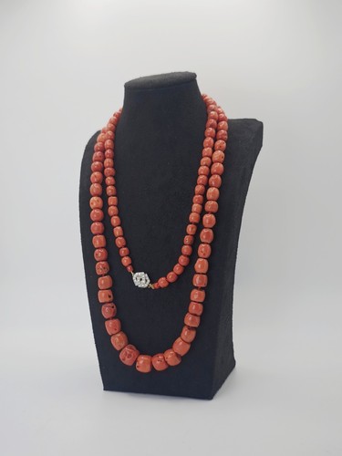 Lunga collana corallo rosso
