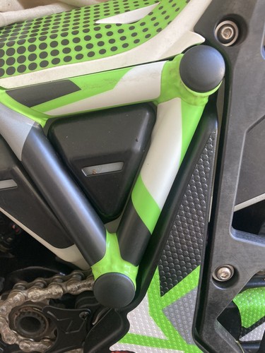 Nuovo kit spina - di, chiusura