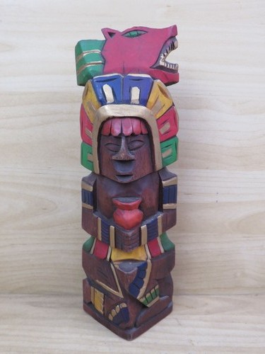 Vecchia statuetta totem - vecchia,