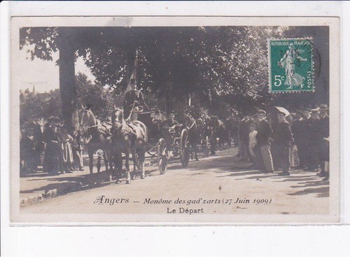 Angers monôme des gad zarts - des,