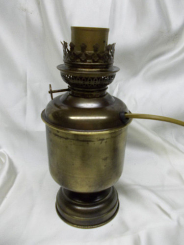 Vecchia lampada petrolio - vecchia,