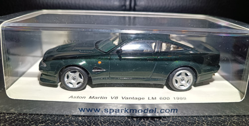 Spark aston martin vantage - martin,